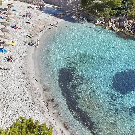 Universal Aquamarin Sant Elm