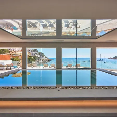 Universal Aquamarin Hotel 4*