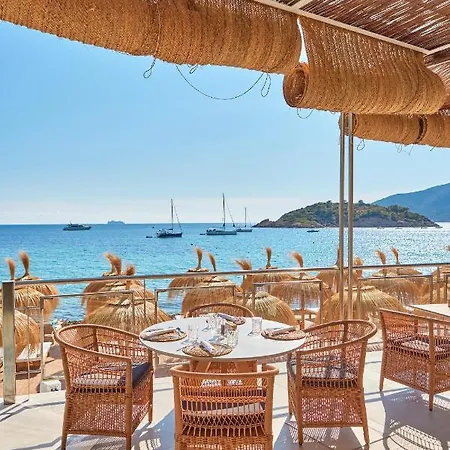 Universal Aquamarin 4* Sant Elm