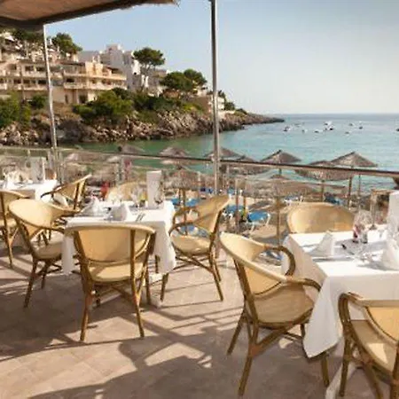 Universal Aquamarin Hotel 4*