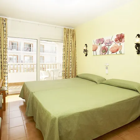 Universal Aquamarin Hotel