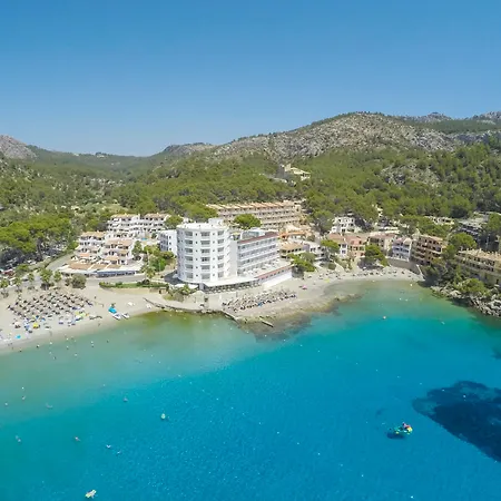 Universal Aquamarin 4* Sant Elm