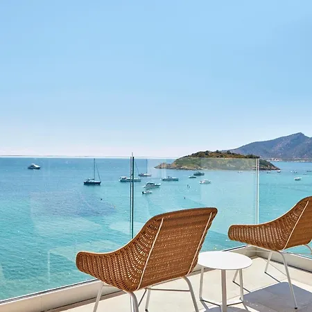 Universal Aquamarin Hotel 4*